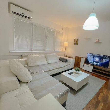 Slavija Mcd Apartment Beograd Eksteriør bilde
